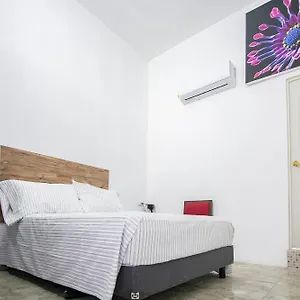 Oyo Plaza Torres, Hotel