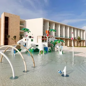 Family Selection At Grand Palladium Costa Mujeres & Hotel Cancun